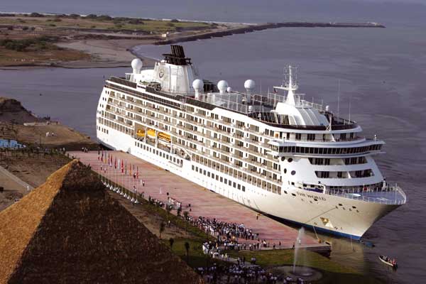 A cruise ship docks at Puerto Madero.