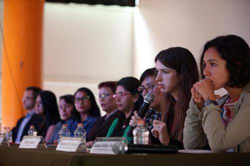 Patricia Torres, Ana María Velasco, Claudia Hernández, Yolanda Núñez, Italia Méndez, Norma Jiménez, Stephanie Brewer and Araceli Olivos during the press conference held at the Centro Pro. Photo: Jesús Villaseca